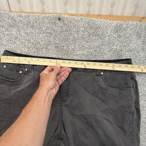 CJ Banks Plus Capri Jeans 24W Plus Slimming Embroidered Boho Tribal Festival - Picture 3 of 11